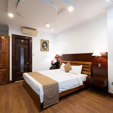 Adina Hotel Da Nang Buitenkant foto