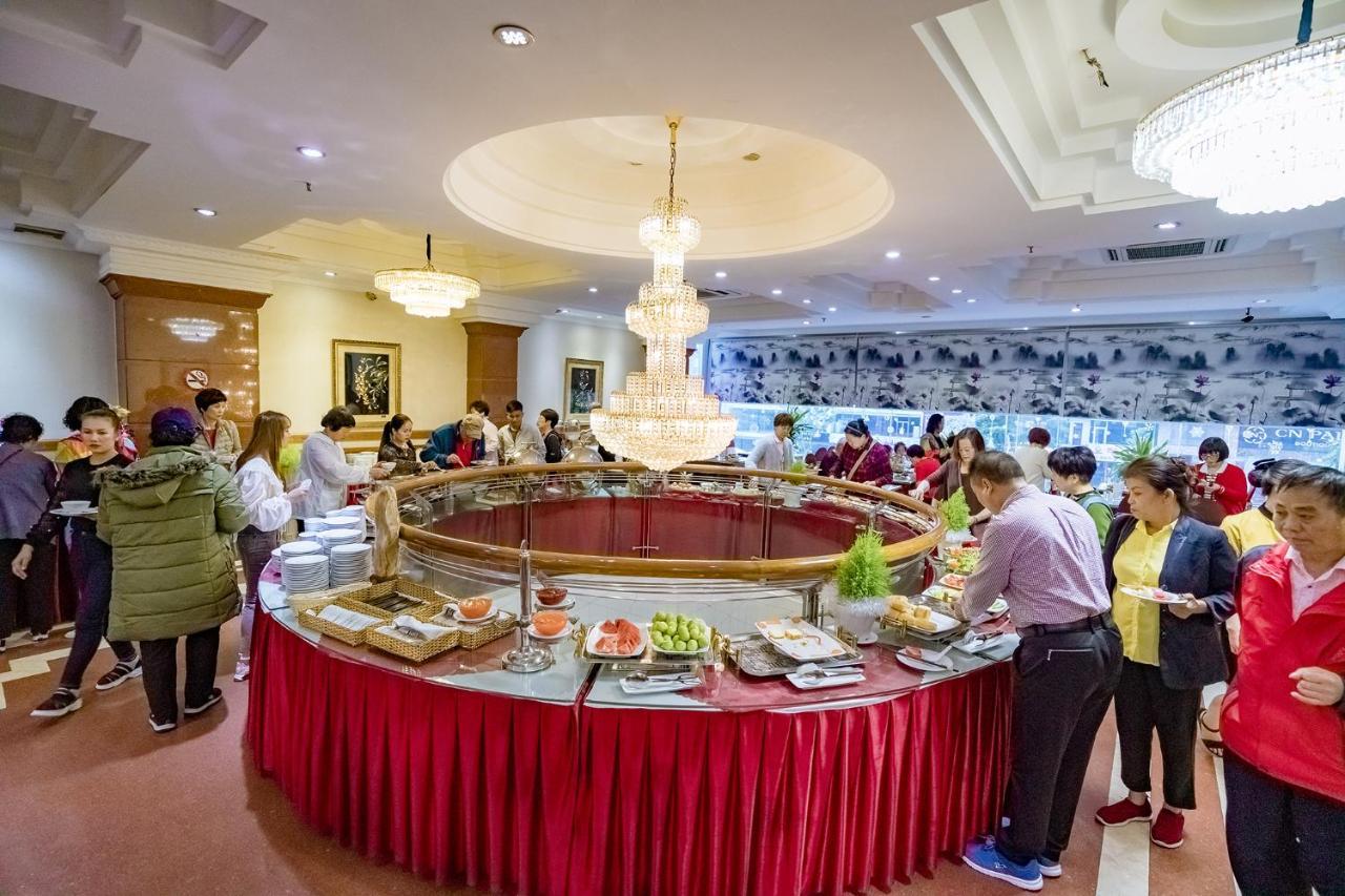 Adina Hotel Da Nang Buitenkant foto